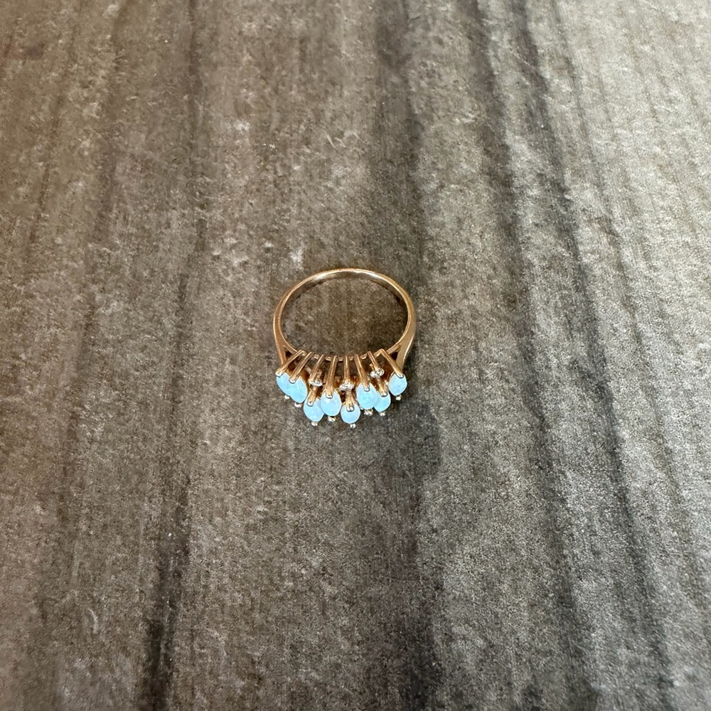 14K Gold Opal & Diamond Ring - Picture 3 of 6